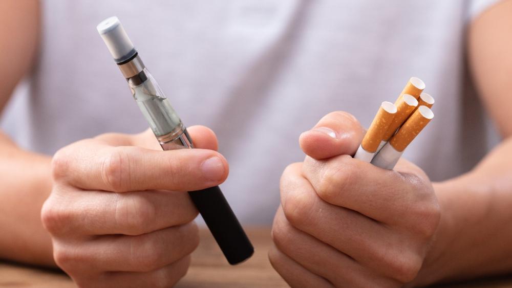 E cigarette use to reduce cigarette smoking may not increase